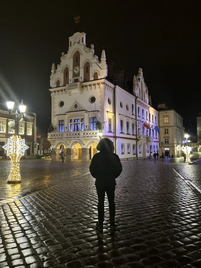 Aragonn - Przyjechałem z Poznania do #rzeszow jutro się tu napije pysznych drineczkow...