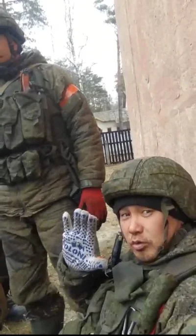 Grzesiok - Nowoczesne rękawice bojowe jakuckiego robocopa

#wojna #rosja #ukraina