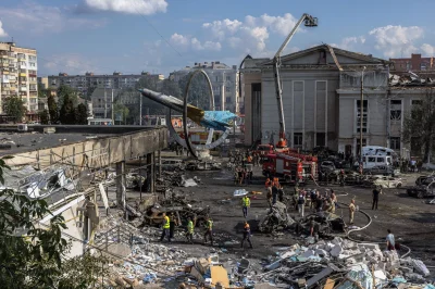 B.....n - > Ale często na wykopie można czytać jak to Rosja SPECJALNIE atakuje bloki ...