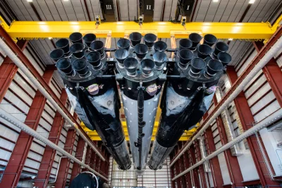 yolantarutowicz - Potężna rakieta Falcon Heavy firmy SpaceX startuje po raz piąty w s...