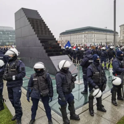 IvanBarazniew - @AnonimNiepowiem: Oni maja zadania najwyższej rangi. A nie jakieś tam...