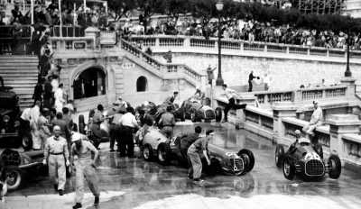 tumialemdaclogin - Podczas GP Monako 1950 fala morska zalała fragment toru w Tabac, c...