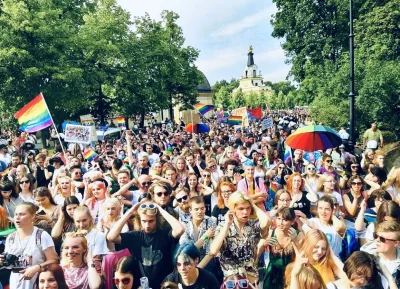 artpop - Pierwszy Marsz Równości przeszedł dziś przez Białystok, było na nim około ty...