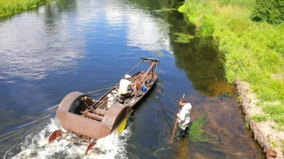 weeden - Wodny kombajn do usuwania zbędnej roślinności na wodzie. 


#ciekawostki ...