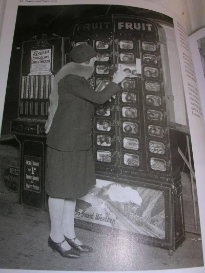Klofta - Maszyna z owocami. Londyn 1929
#historycznefotki