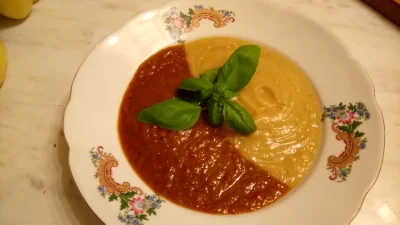 Mr_Kidada - #gotujzwykopem

polecam te smaki 2 kolorowa zupa krem ( papryka pieczon...