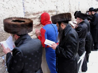 4.....i - @Laliqu: jewish spiderman out of fucking nowhere!