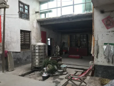 vlahbej - Mieszkanie mnicha