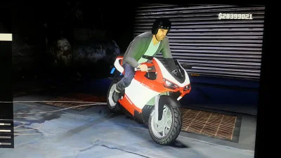 MtEden - #gtav #motocykle Jak myślicie, na czym wzorowany? Ja bym stawiał na superspo...