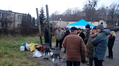 Juzef - Na drugim końcu Polski widząc kopcącego sąsiada można zadzwonić na Straż Miej...