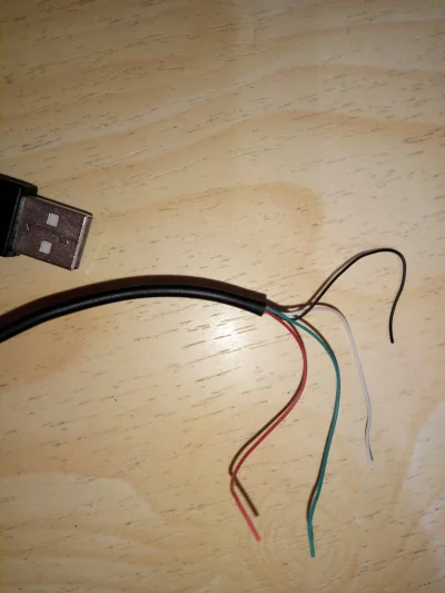 Boratt - Mam kilka kabelków takich kabelków ze zwykłego USB. Który z nich to plus a k...