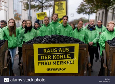 yolantarutowicz - @Masson: Cholera, to pancernik Schleswig-Holstein był przeciwko Ado...