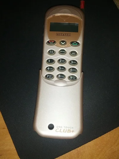 strusmig - @xaliemorph: ten Alcatel to był mój pierwszy telefon. Odpaliłbym go, ale g...