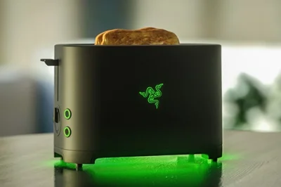 S.....6 - Razer wprowadza gamingowy toster. Już wkrótce w sklepach, za 3999 zł.
#heh...