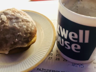 wojna - Kto rano wstaje ten zajada pyszne pączki ( ͡° ͜ʖ ͡°) 

#dziendobry #kawa #pra...