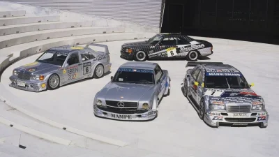 m21d24 - Kilka epok wyścigów na jednym zdjęciu

#mercedes #amg #wyscigi #samochody #d...