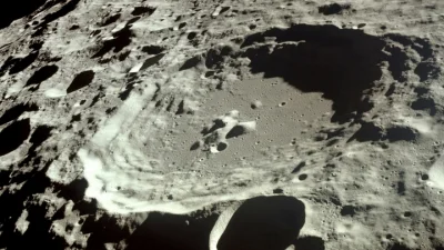 ZAKAZPAULIEGO - Krater, z którego startuje_ ten obiekt, Aristarchus) ma 40 km średnic...