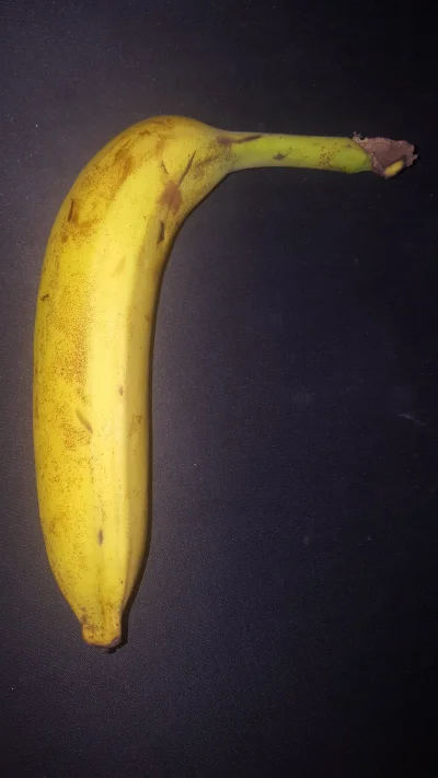 Masochista_0 - Czy tylko według mnie ten banan jest w #!$%@?
 nienaturalny