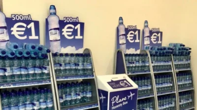 Yahoo_ - @Faithh: dla porównanie na lotnisku w Dublinie woda stoi luzem podchodzisz, ...