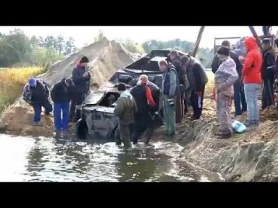 quiksilver - W Wyśmierzycach nad Pilicą wydobyto z rzeki niemiecki pojazd z czasów II...