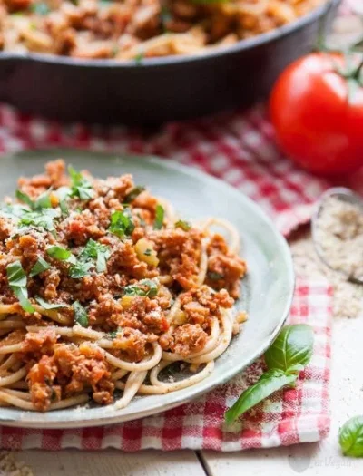 w.....r - JAKIE TO JEST PYSZNE
http://ervegan.com/2015/10/spaghetti-tofu-bolognese-n...