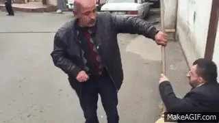 lucknh - Wściekły Michał Kucharczyk atakuje pracownika ekipy sprzątającej
#mecz