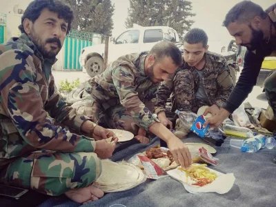 damian-kat - Czas na obiad chłopaki ( ͡° ͜ʖ ͡°) 

#syria