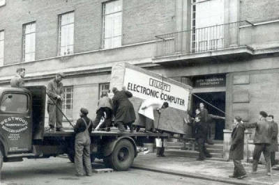 janusz-lece - Tak wygladalo dostarczenie komputera w 1950 roku #ciekawostki #fotohist...