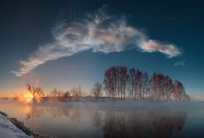 tomy86 - Ładnie uchwycona smuga kondensacyjna po ostatnim meteorycie w Rosji. 

#ladn...