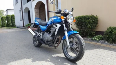 Thenewonee - Ktoś ma ochotę na kawasaki er5 2001 r? Sprzedaję takową w bardzo przyzwo...