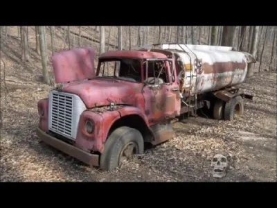 starnak - Abandoned trucks in woods in America. Abandoned pickup in USA. Abandoned se...