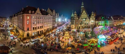FANZ0UN - Jarmark Bożonarodzeniowy we Wrocławiu. 

#wrocław #zdjeciednia #jarmark #...
