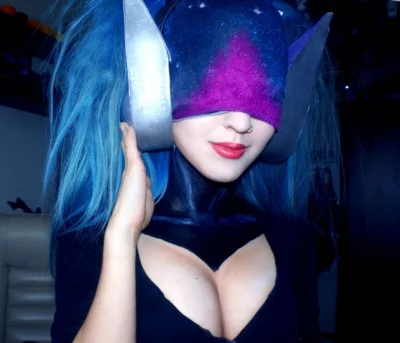 V.....d - #cosplay #ladnapani #leagueoflegends

So it has begun