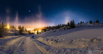 KamilZmc - Księżycowe halo i słupy świetlne nad Zdziarem,
Panorama złożona z 21 piono...