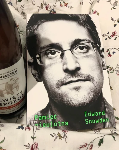 anythin - #czil #edwardsnowden #ksiazki