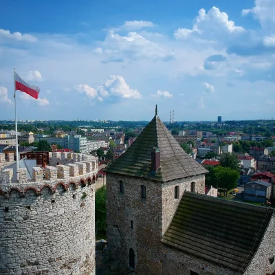 Hugenot111 - Tak zamkowo i patriotycznie:) 
Zamek w Będzinie.

Jeśli masz ochotę na o...