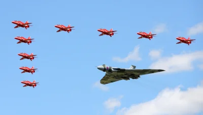 CanisLupusLupus - (╯︵╰,)

#lotnictwo #aircraftboners #spijslodkoaniolku #vulcan