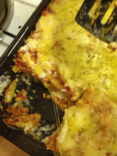 manivelle - @Slonx: Prawilnej lasagne nie brakuje niczego czym można ją przełamać. Kw...