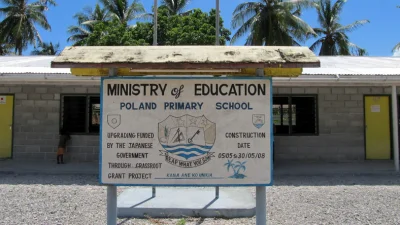 Ziombello - A remont szkoły podstawowej w osadzie Polska w Republice Kiribati ufundow...