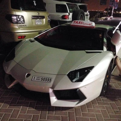 OrzechowyDzem - Zamawiasz taksówkę w Dubaju i #!$%@? się, że znowu srebrna ew. biała ...