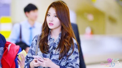 K.....o - #yura #girlsday 

#koreanka