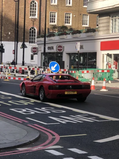 lErol - #carspotting #ferrari #testarossa #classiccars #klasyczneferrari #samochody