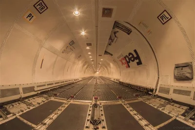petex - Wnętrze Boeinga 757 bez ładunku
#ciekawostki #fotografia #samoloty #lotnictw...