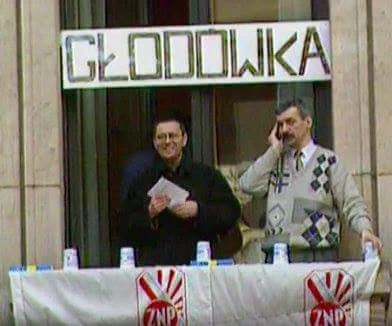 saint - Prezes ZNP Stanisław Broniarz (z prawej) podczas protestu... przeciwko gimnaz...