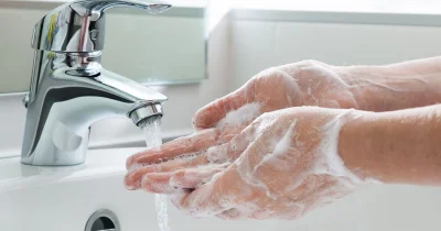 p.....a - Odrzucają mnie ludzie którzy nie myją rąk czy to po skorzystaniu z kibelka ...