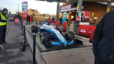 WTFaydh - Robert zajechał na orlen po wache, hot-doga i rexone ( ͡° ͜ʖ ͡°)

#f1 #ku...