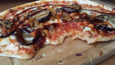 GrzegorzzCiechanowa - Pizzo jedz ze mną mirko. 
#pizza #foodporn