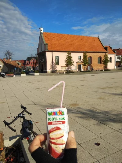 ytany - Ładna pogoda, wolny dzień no to krótka wycieczka i sok wypity na rynku w Muro...