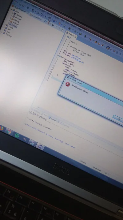 rookiee - Mirki zainstalowałem eclipse z dodatkami avr, próbuję wgrać program i po kl...