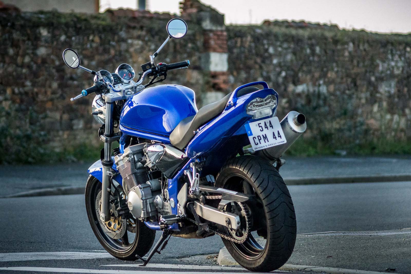 Suzuki Bandit 400 1920 1080